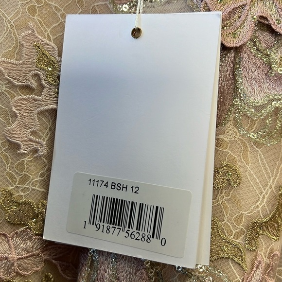 Mac Duggal 11174 NWT FLORAL EMBROIDERED LACE TRUMPET GOWN - Picture 5 of 7